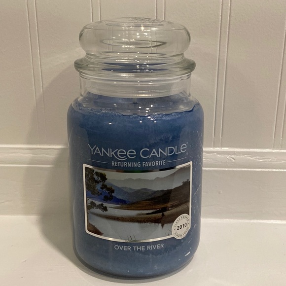 Yankee Candle ‘Over The River’💧 candle 🕯